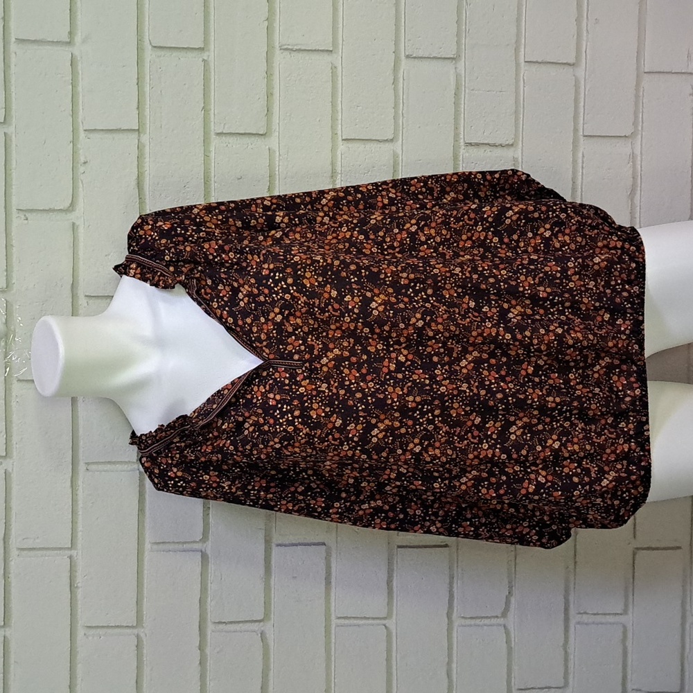 Max Studio Oversized Black Floral Balloon Sleeve V-Neck Top. Size Small NWT